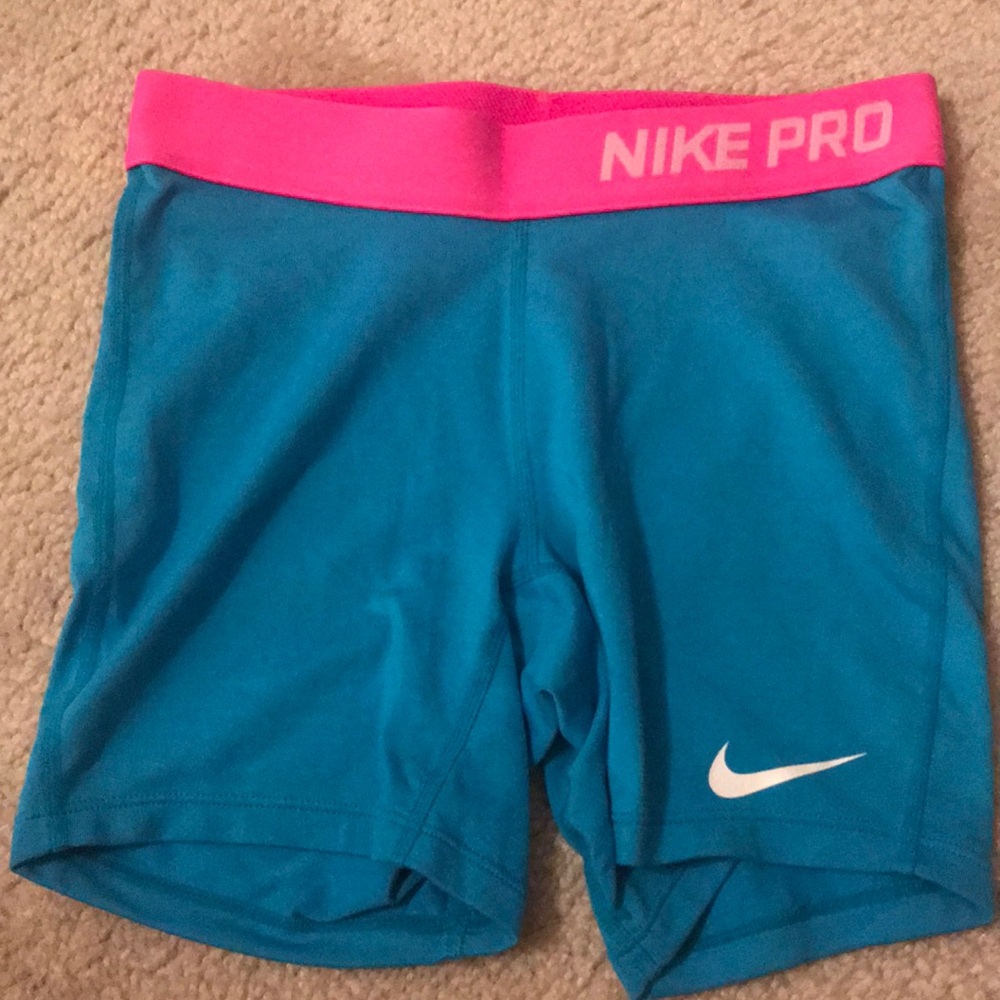 Nike Pro’s